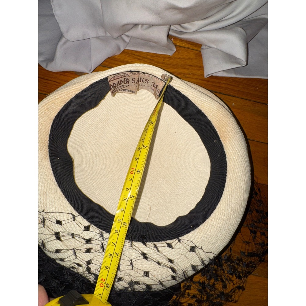 Vintage Draper Saks-34th NY Straw Pillbox Hat Birdcage Veil Plum Bow Cream Retro - Picture 10 of 10